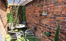 Catherine Street. A Delightful Chester Town House, Close To The City!